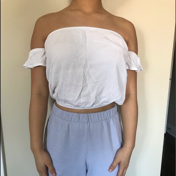 White flowy off the should top - Picture 1 of 1